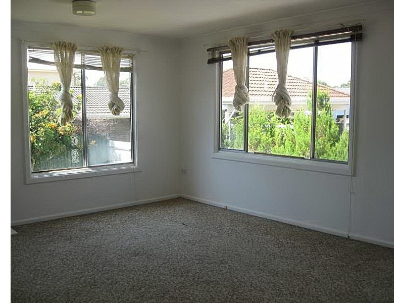 2/3 Catlin Avenue, Batemans Bay NSW 2536