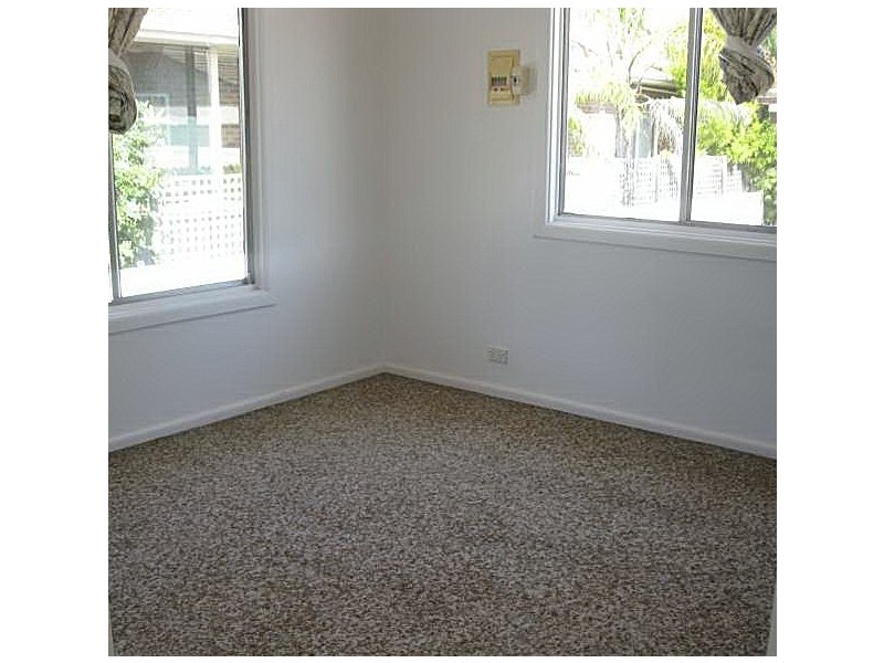 2/3 Catlin Avenue, Batemans Bay NSW 2536