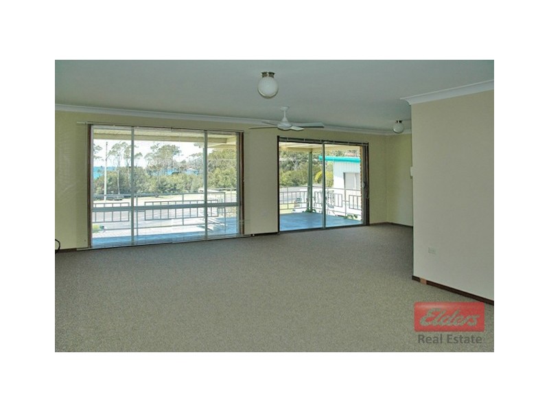 4/662 Beach Road, Surf Beach NSW 2536
