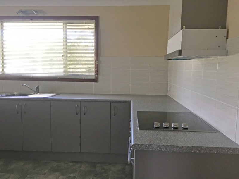 4/662 Beach Road, Surf Beach NSW 2536