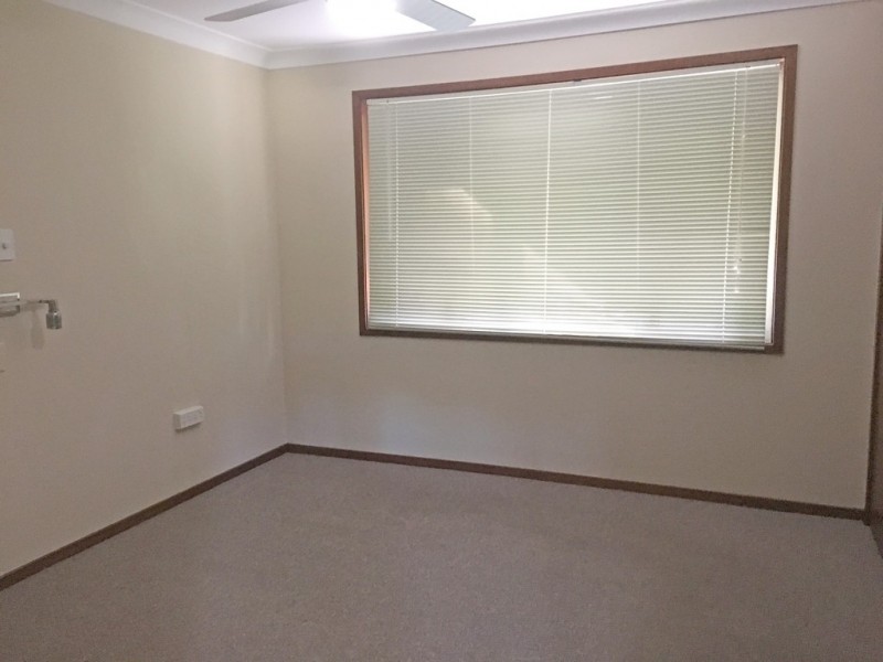 4/662 Beach Road, Surf Beach NSW 2536