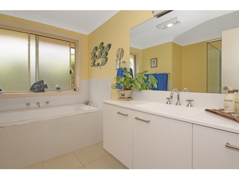 51 Litchfield Cres, Long Beach NSW 2536
