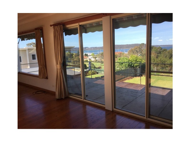 25 Bavarde Avenue, Batemans Bay NSW 2536