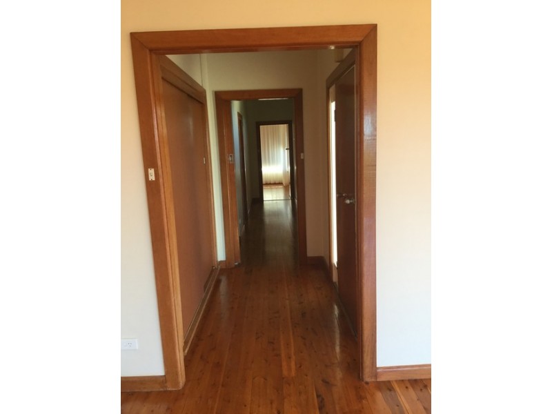 25 Bavarde Avenue, Batemans Bay NSW 2536