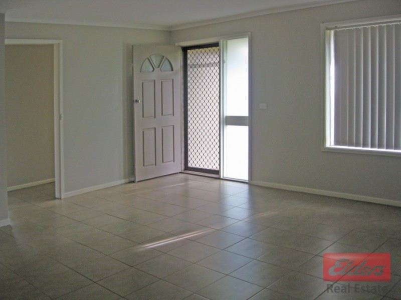 17 Cook Avenue, Surf Beach NSW 2536