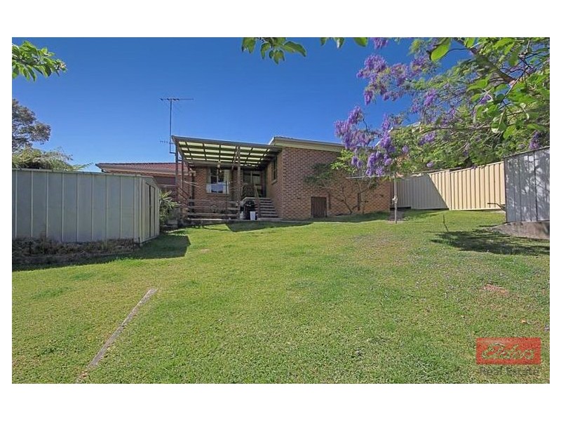 8 Wills Crescent, Sunshine Bay NSW 2536