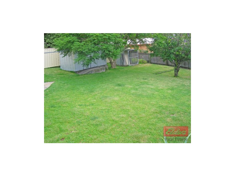 8 Wills Crescent, Sunshine Bay NSW 2536