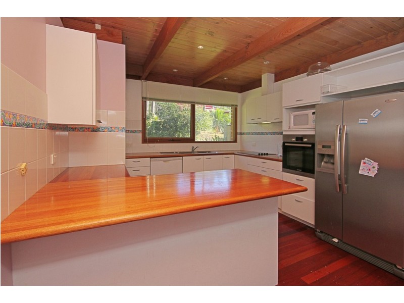 34 The Outlook Road, Surfside NSW 2536