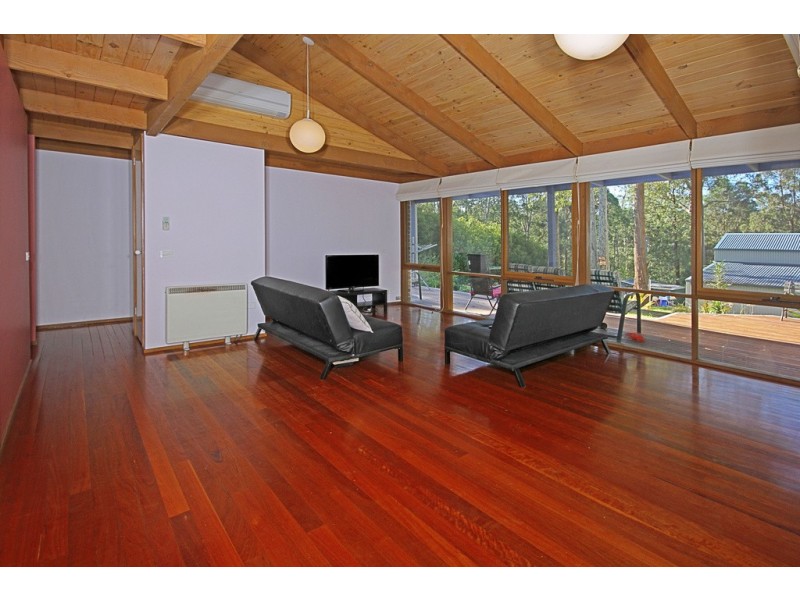 34 The Outlook Road, Surfside NSW 2536