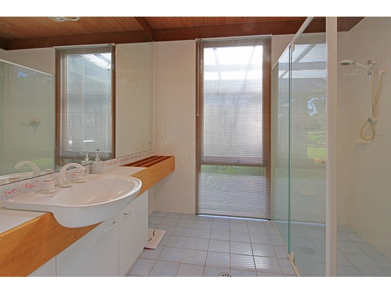 34 The Outlook Road, Surfside NSW 2536