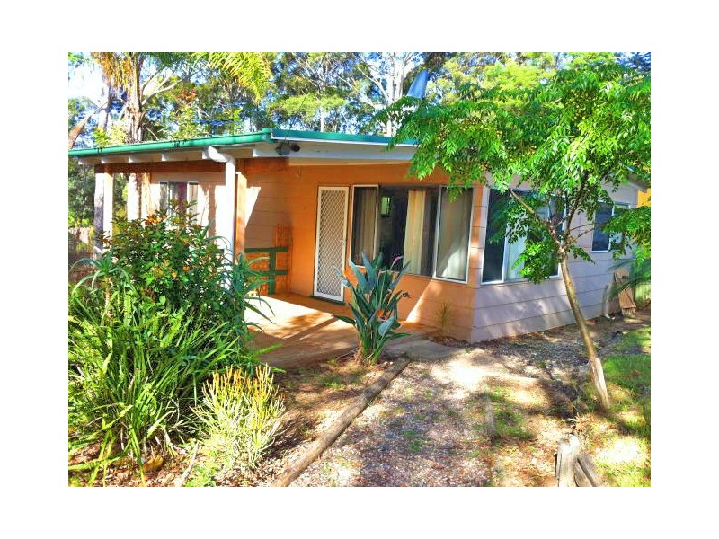 22 Berrima Parade, Surfside NSW 2536