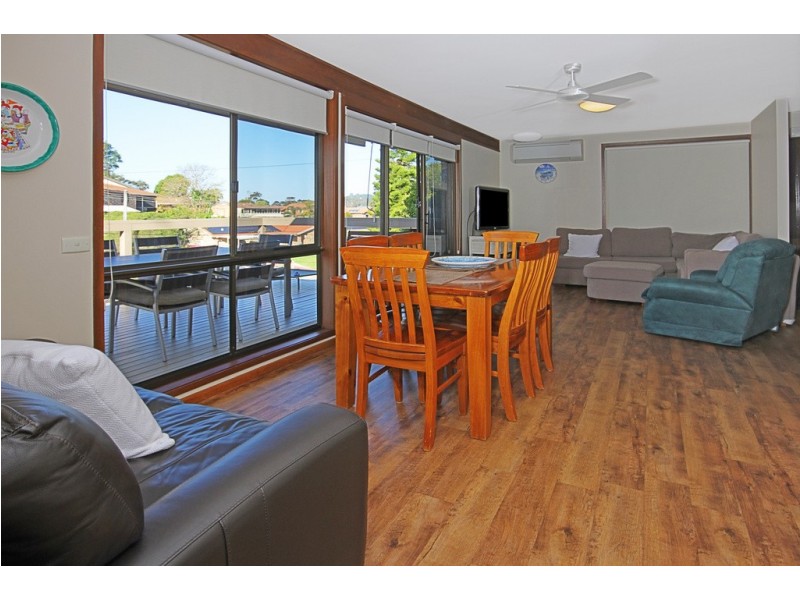 12 Johnson Place, Surf Beach NSW 2536