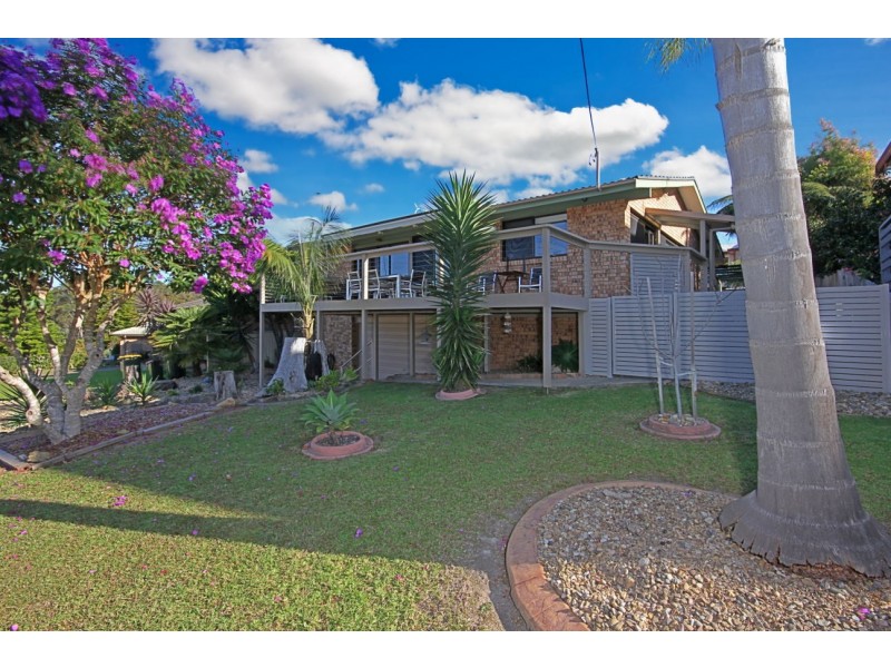 12 Johnson Place, Surf Beach NSW 2536
