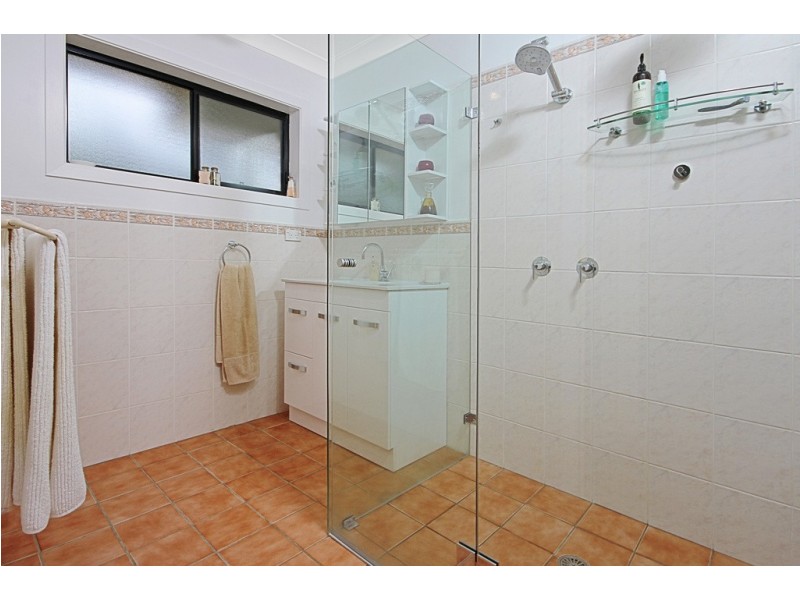 44 Karoola Crescent, Surfside NSW 2536