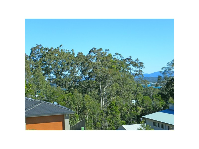 44 Broomfield Crescent, Long Beach NSW 2536