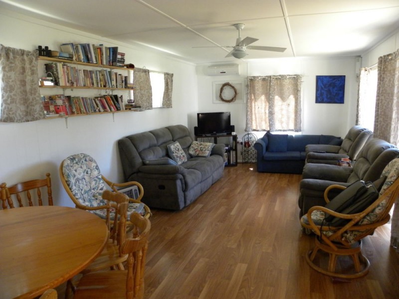 6 Bavarde Avenue, Batemans Bay NSW 2536