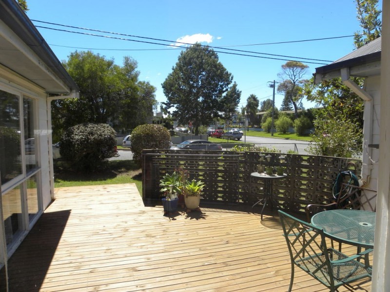 6 Bavarde Avenue, Batemans Bay NSW 2536