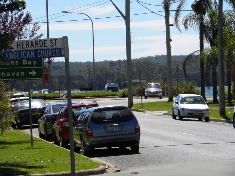 6 Bavarde Avenue, Batemans Bay NSW 2536