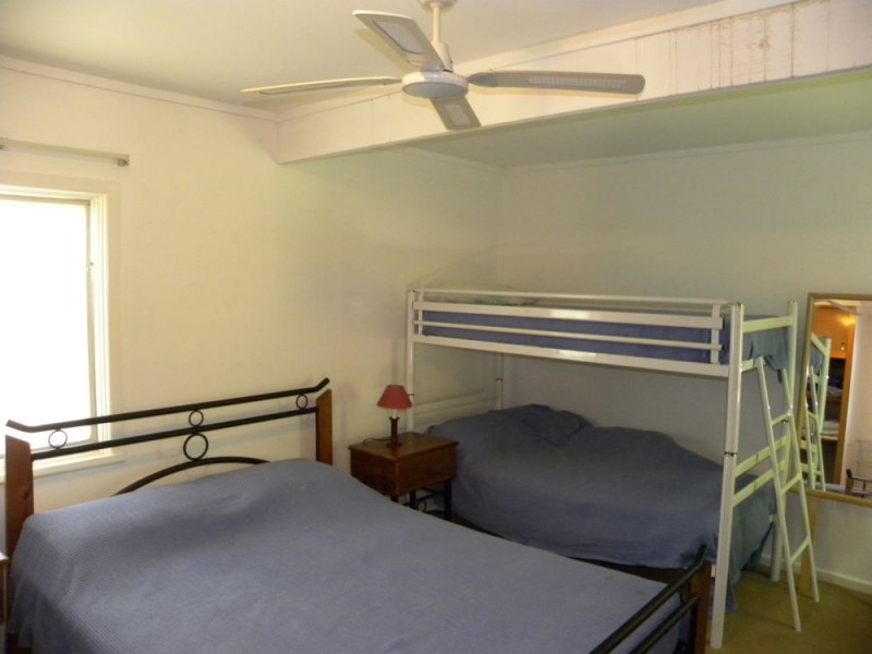 6 Bavarde Avenue, Batemans Bay NSW 2536