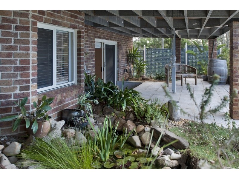 8 Beechwood Court, Sunshine Bay NSW 2536