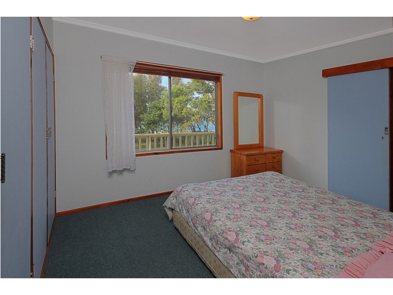 14 Myamba Parade, Surfside NSW 2536