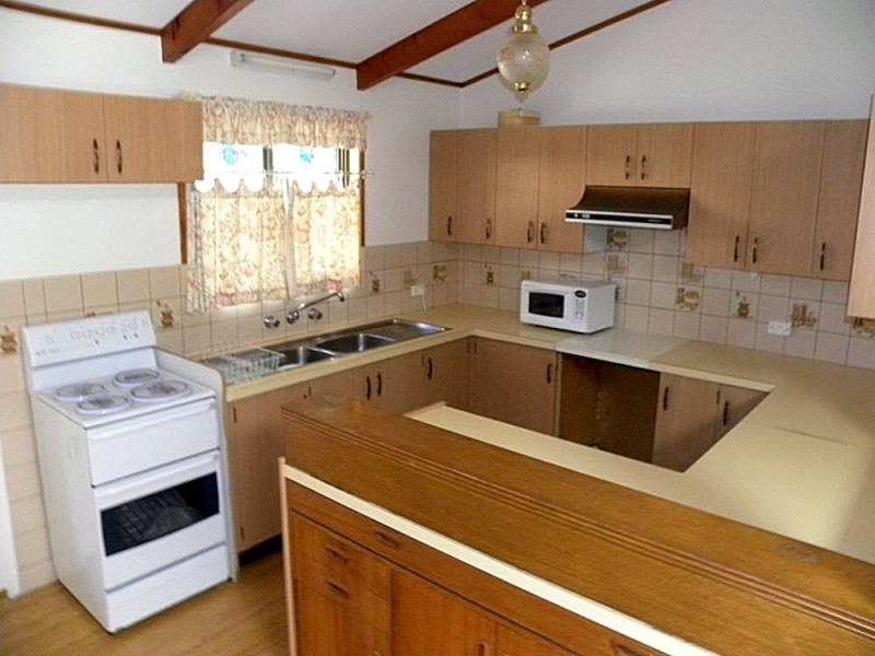 61 Candlagan Drive, Broulee NSW 2537