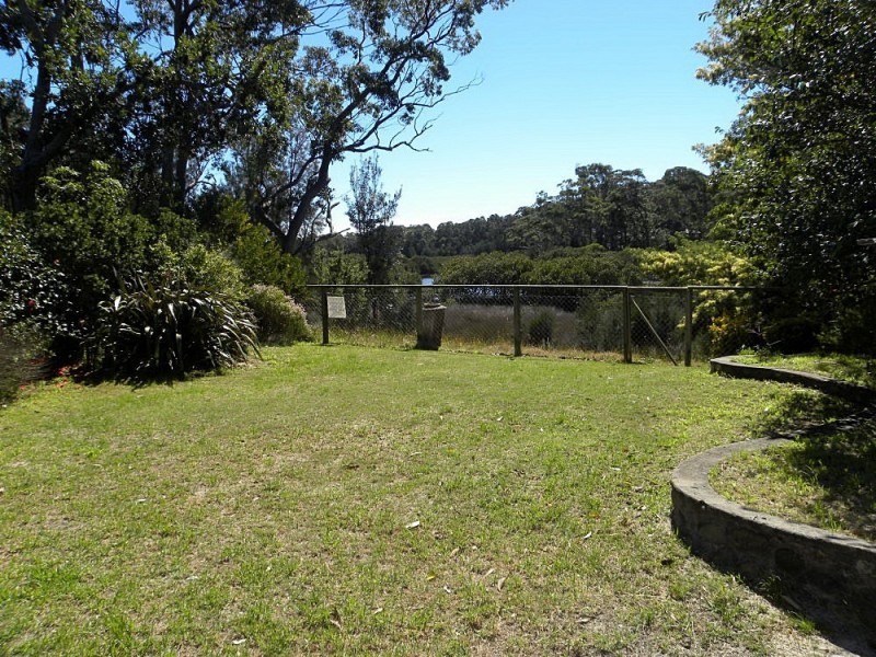 61 Candlagan Drive, Broulee NSW 2537