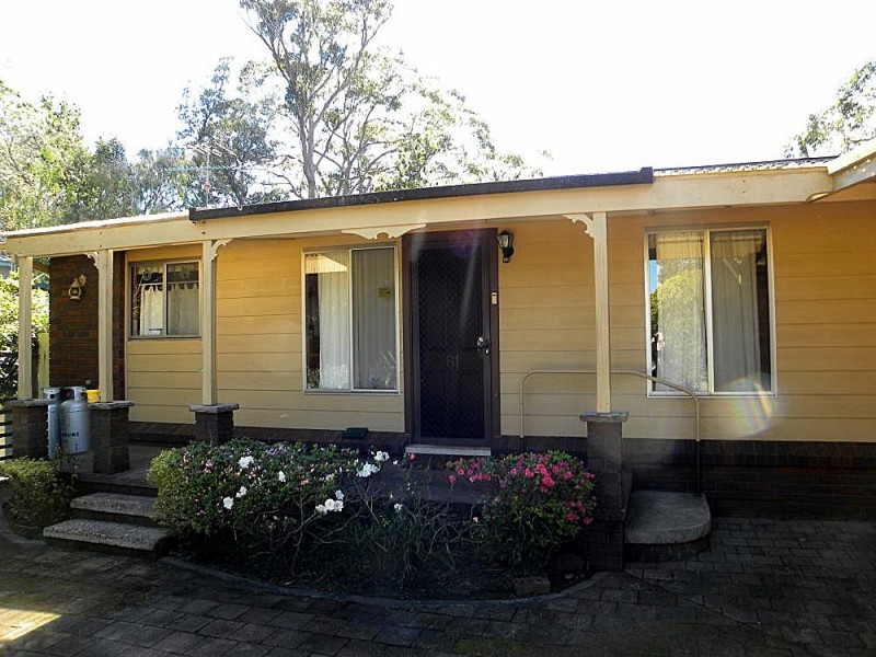 61 Candlagan Drive, Broulee NSW 2537