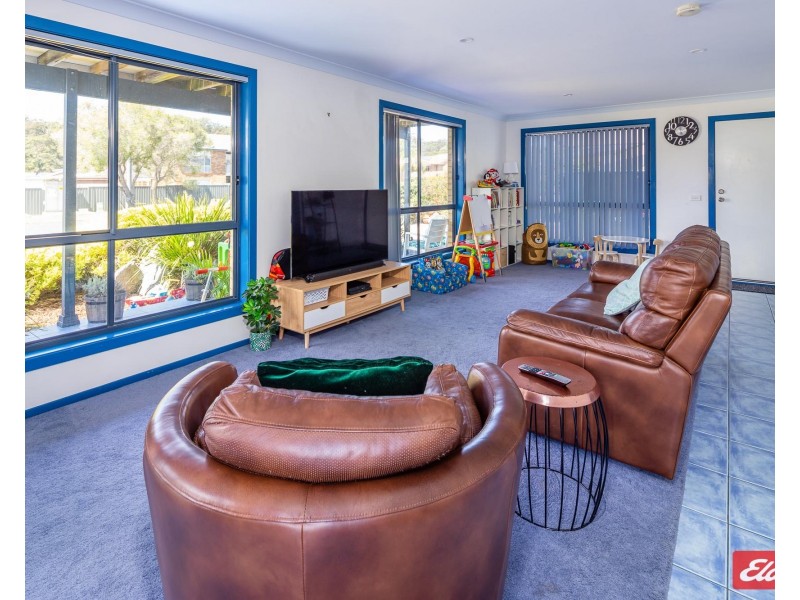 2/1 Cedar Parade, Maloneys Beach NSW 2536