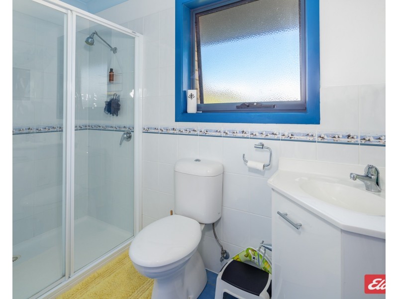 2/1 Cedar Parade, Maloneys Beach NSW 2536