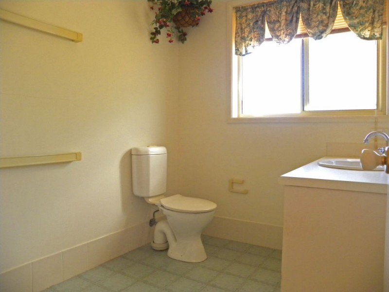35 Kennedy Crescent, Denhams Beach NSW 2536