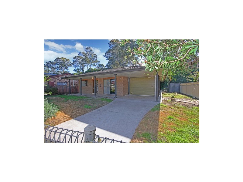 17 Timbara Crescent, Surfside NSW 2536