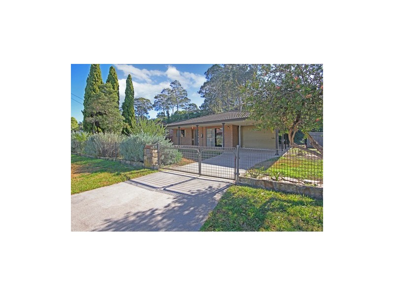 17 Timbara Crescent, Surfside NSW 2536