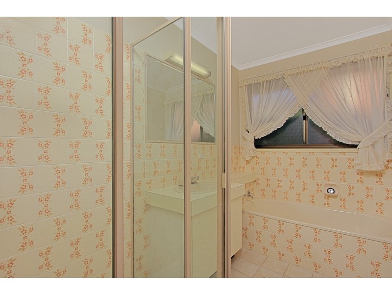 1 Parker Avenue, Surf Beach NSW 2536