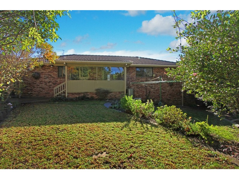 1 Parker Avenue, Surf Beach NSW 2536