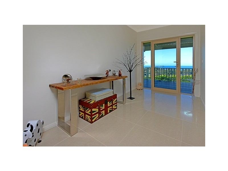 8 Towrang Avenue, Surf Beach NSW 2536