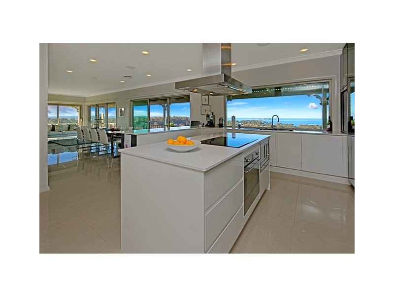 8 Towrang Avenue, Surf Beach NSW 2536