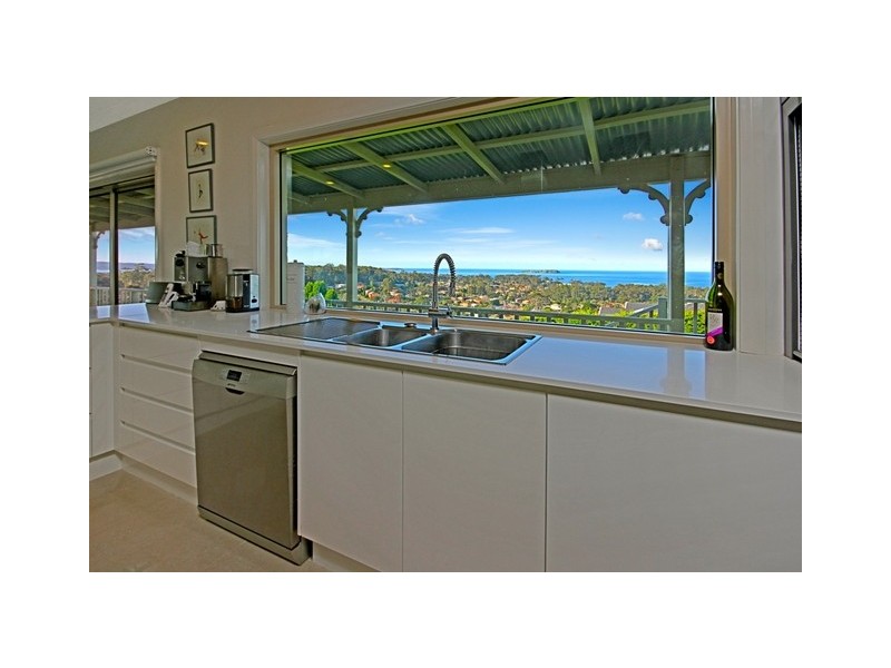 8 Towrang Avenue, Surf Beach NSW 2536