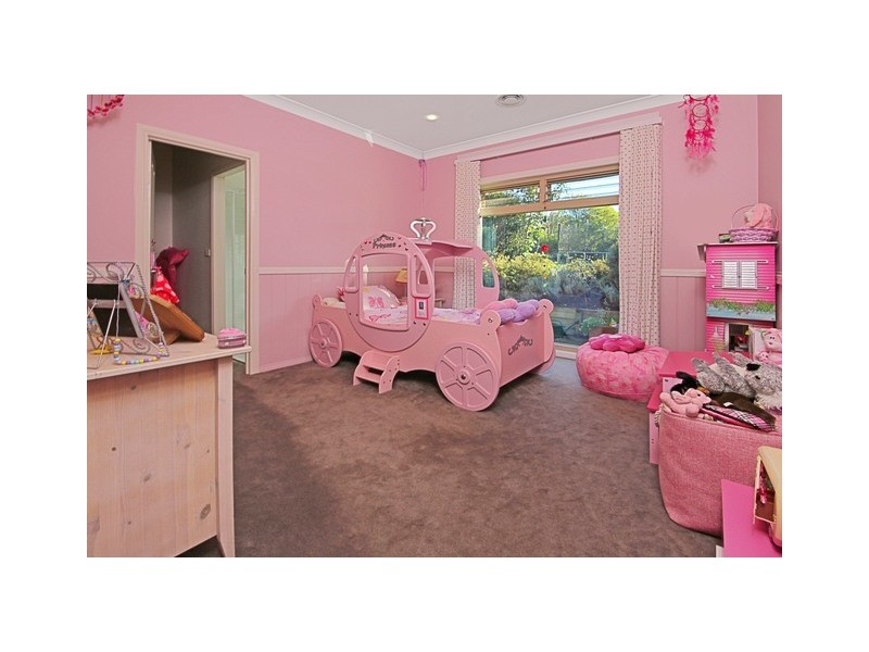 8 Towrang Avenue, Surf Beach NSW 2536