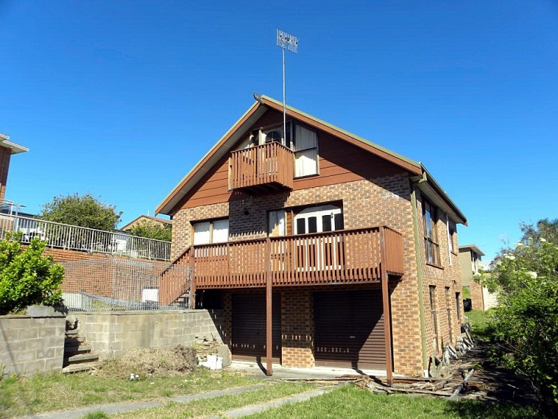 33 Garagarang Street, Malua Bay NSW 2536