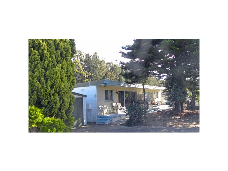 1 and 2/42 Edward Road, Batehaven NSW 2536