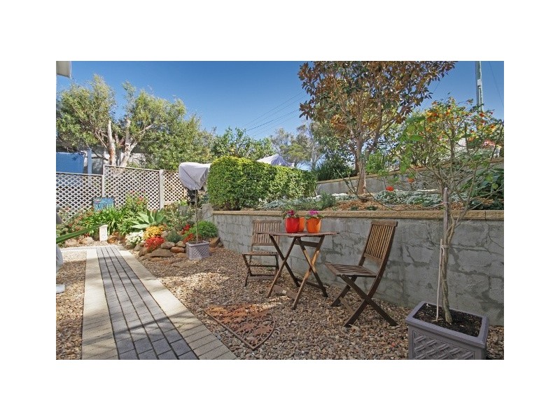 52 Iluka Avenue, Malua Bay NSW 2536