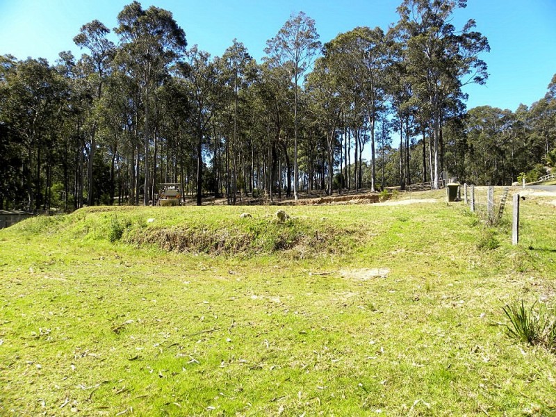 42 Barrakee Drive, Long Beach NSW 2536