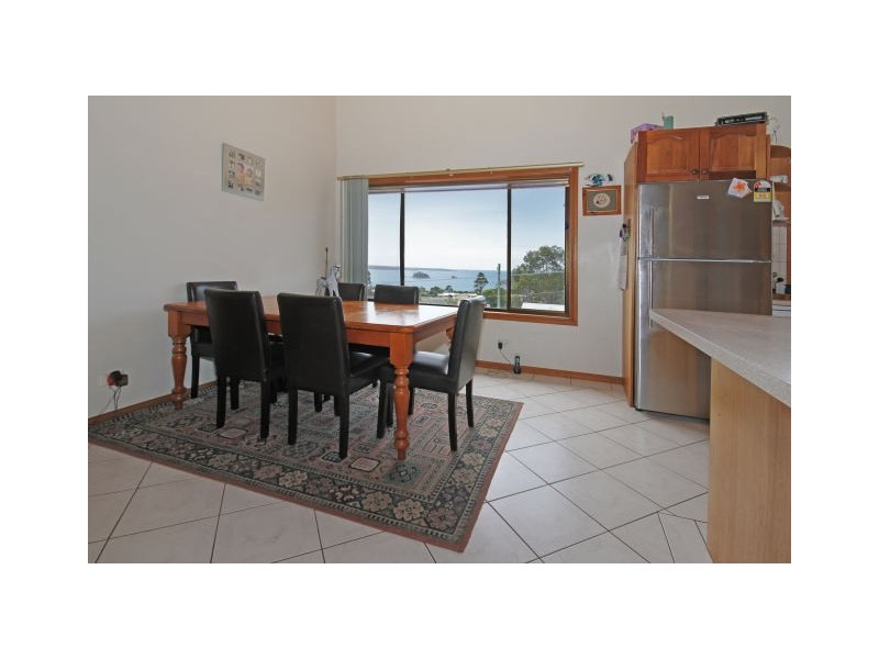 84 Vista Avenue, Catalina NSW 2536