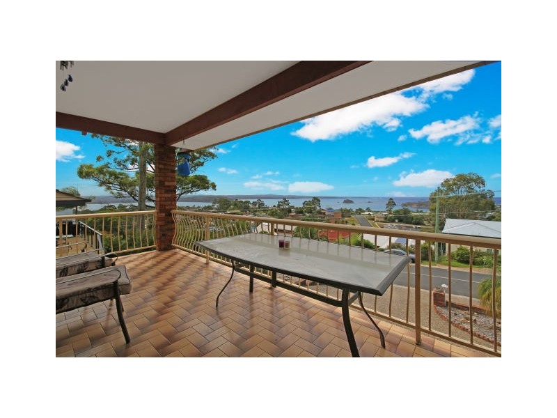 84 Vista Avenue, Catalina NSW 2536