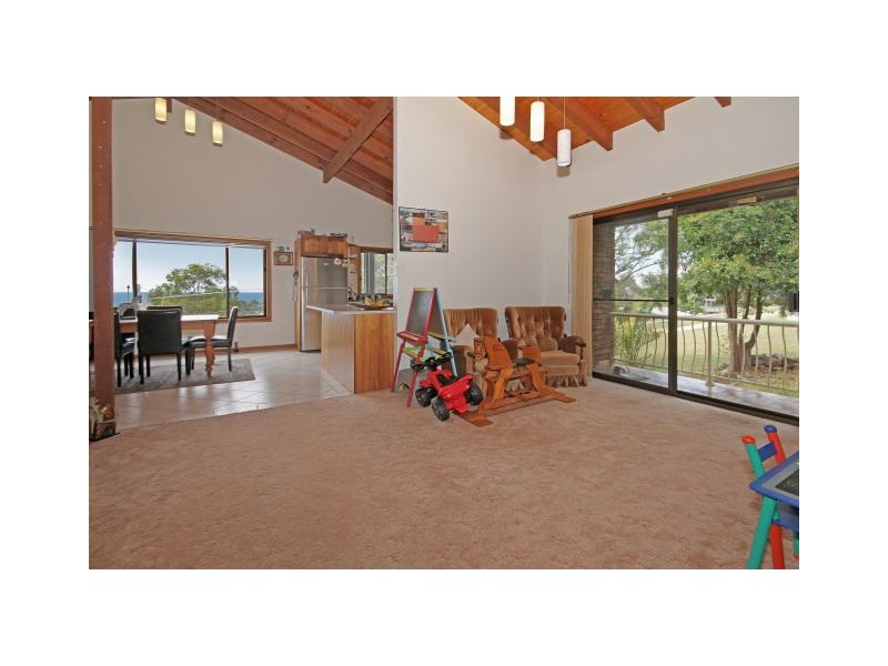 84 Vista Avenue, Catalina NSW 2536