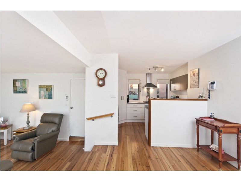 45a Karoola Crescent, Surfside NSW 2536