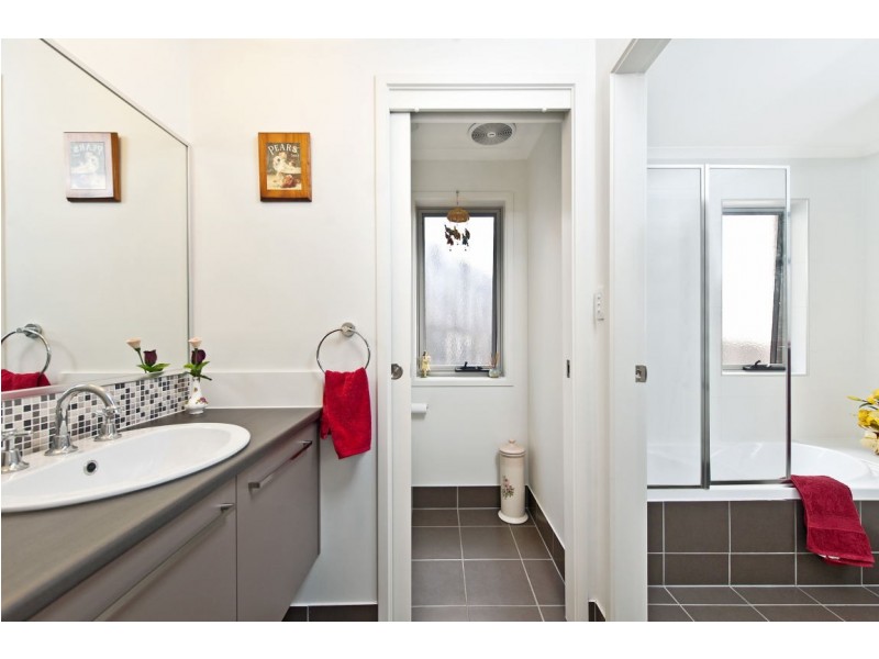 45a Karoola Crescent, Surfside NSW 2536