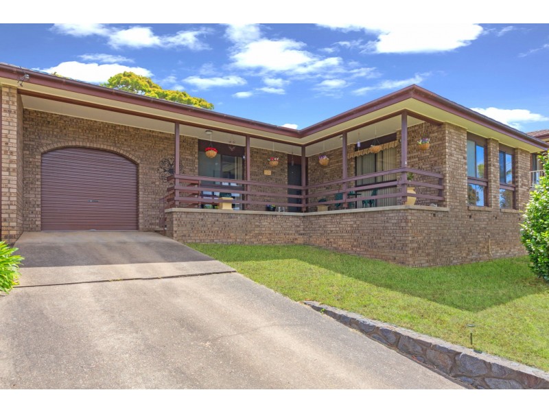 7 Pacific Road, Surf Beach NSW 2536