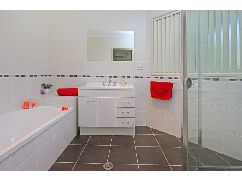 2/11 Wallarah Street, Surfside NSW 2536